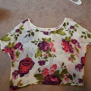 🌸 Floral Crop Top with open back